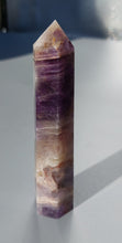 Laden Sie das Bild in den Galerie-Viewer, Amethyst Turm 2