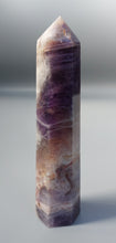 Laden Sie das Bild in den Galerie-Viewer, Amethyst Turm 2