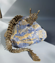 Laden Sie das Bild in den Galerie-Viewer, Metalldrache