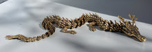 Laden Sie das Bild in den Galerie-Viewer, Metalldrache