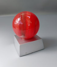 Laden Sie das Bild in den Galerie-Viewer, Rote Glas Kugel